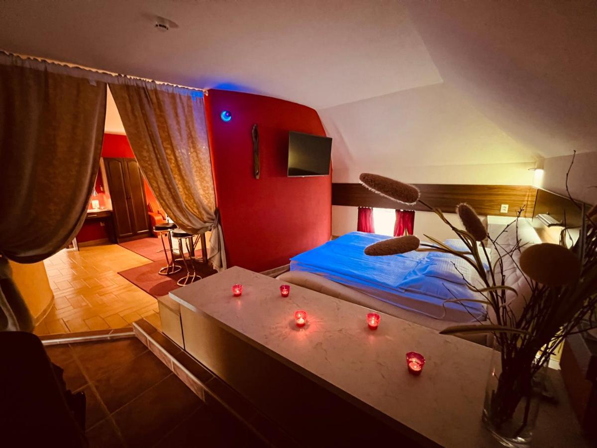 Spa & Wellness Hotel Orchidea Velky Meder Exterior photo