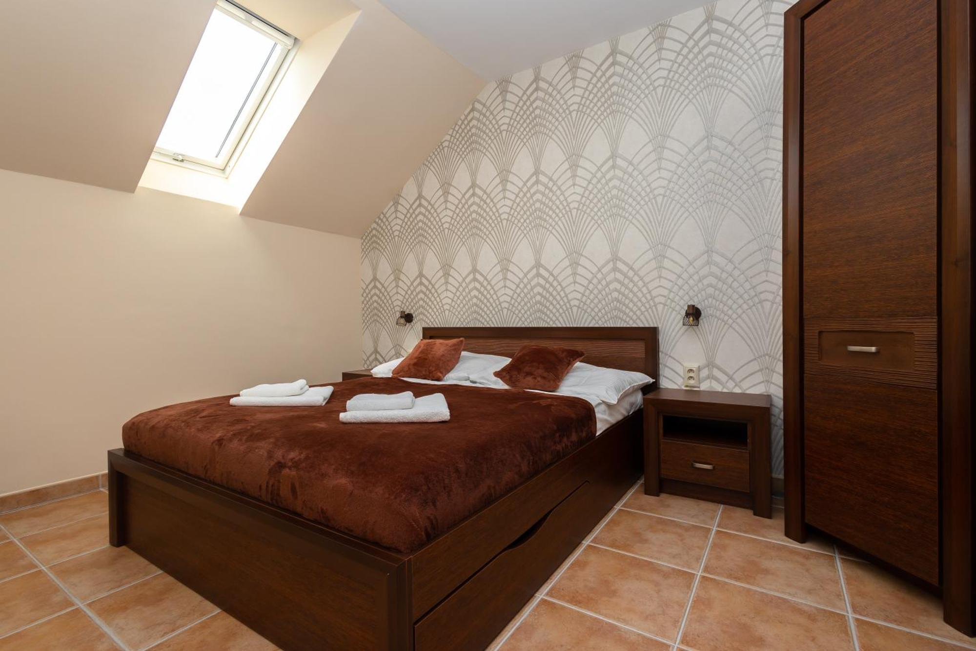 Spa & Wellness Hotel Orchidea Velky Meder Exterior photo