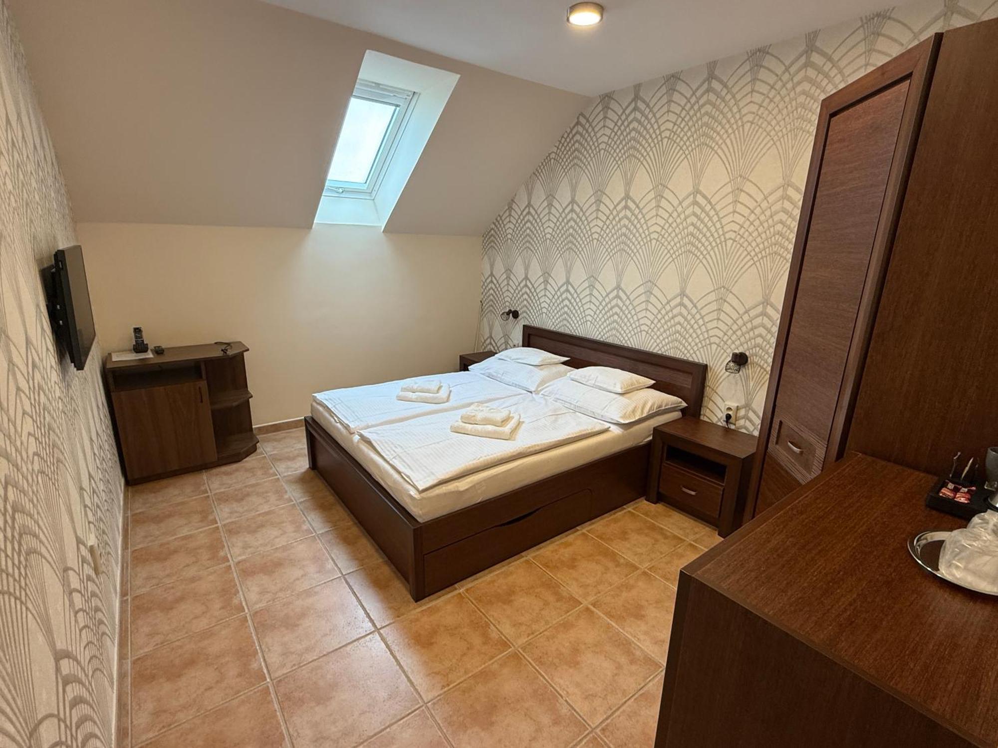 Spa & Wellness Hotel Orchidea Velky Meder Exterior photo
